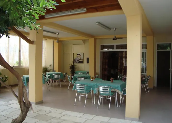 And By The Sea Pag - 11487 Гостевой дом